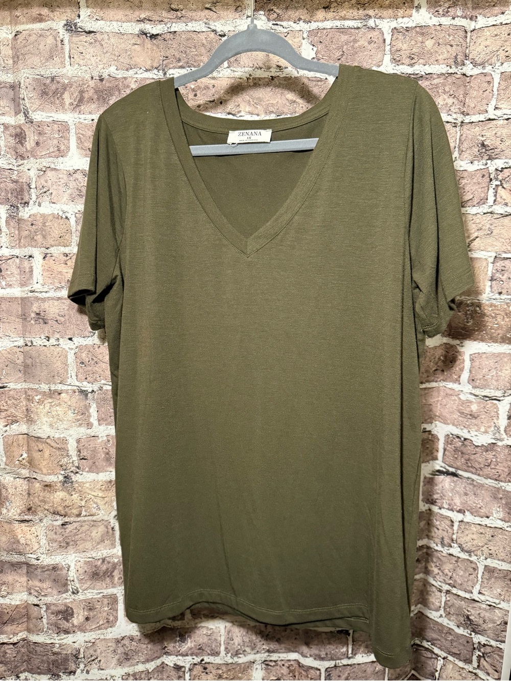 Zenana Outfitters Olive Crewneck Tee